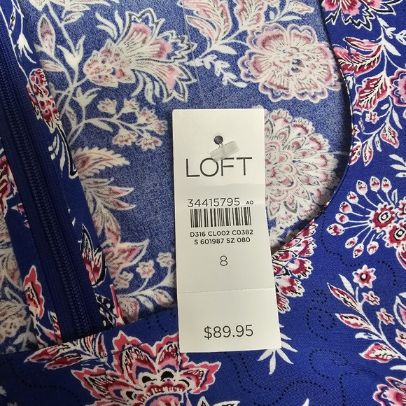 NWT Loft Puff Sleeve Swing Dress, floral design, Size 8 - Picture 9 of 9